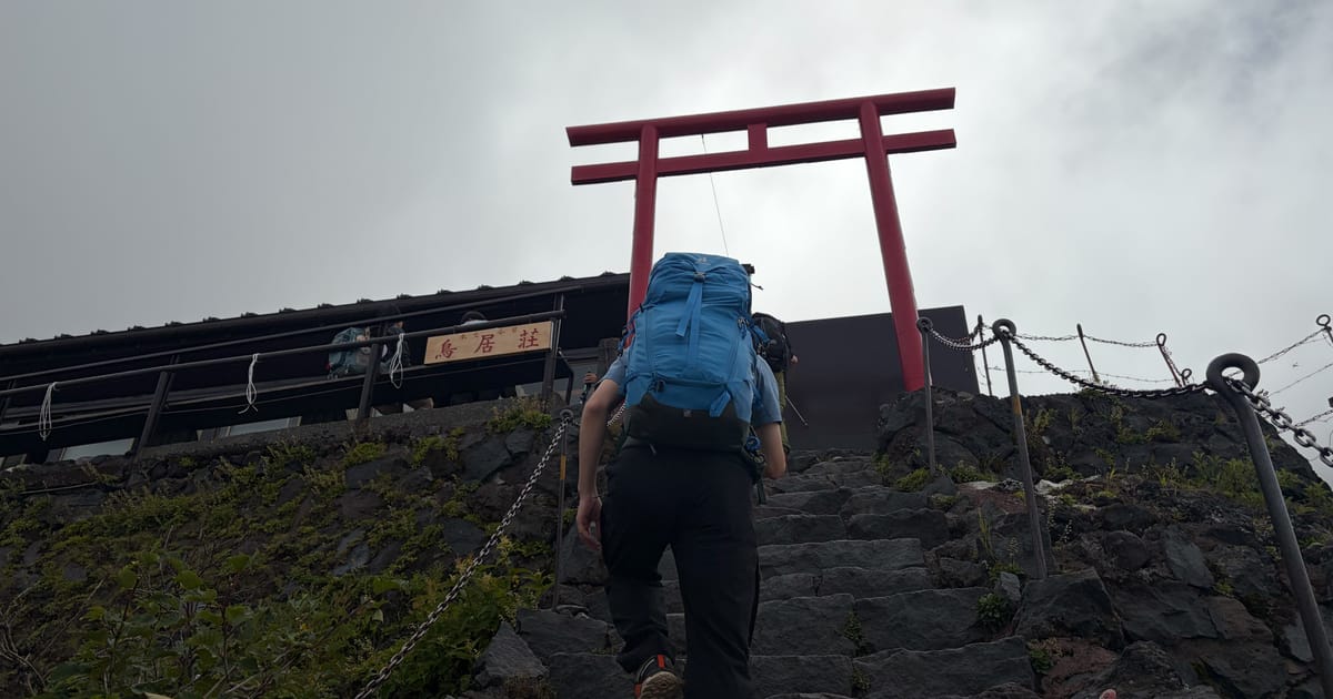 富士山1日目、五合目から本七合目へ｜理学療法士が「登りのペース」を実測した記録【吉田ルート・山小屋泊】